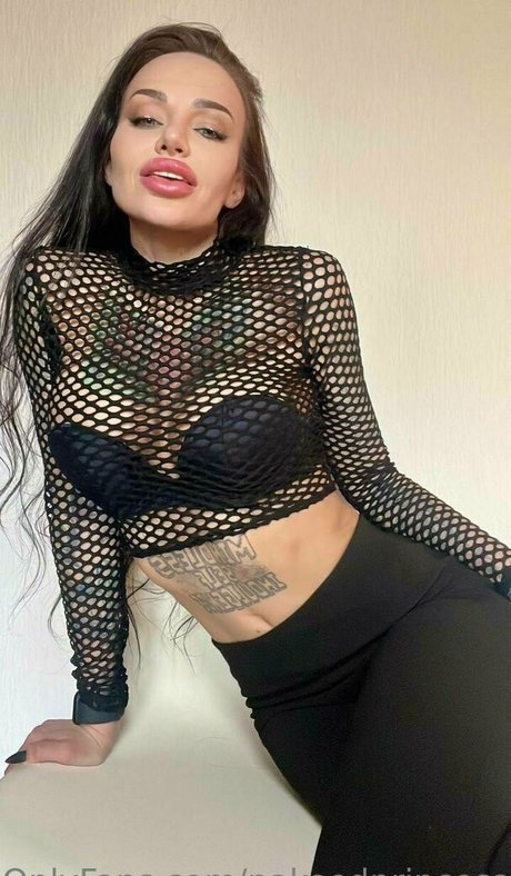 nakeedprincesss high quality star img