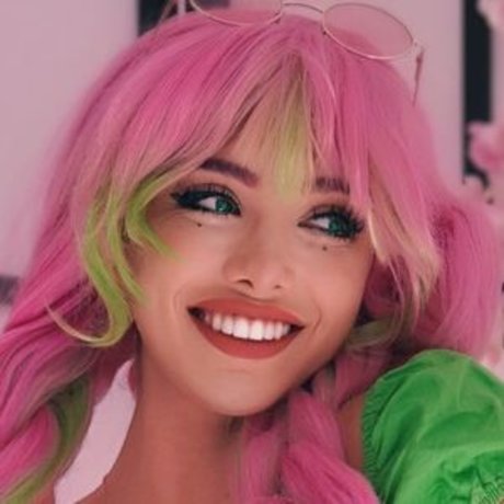 Juli Byonett perfect model photo