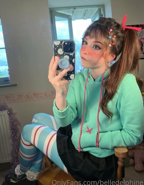 Belle Delphine sex star pictures