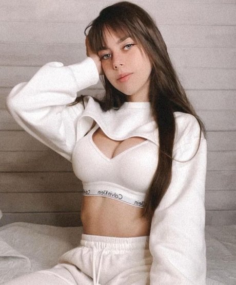 IJenz erotic pornstar images