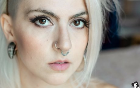 Valentina Fellina pretty pornstar image