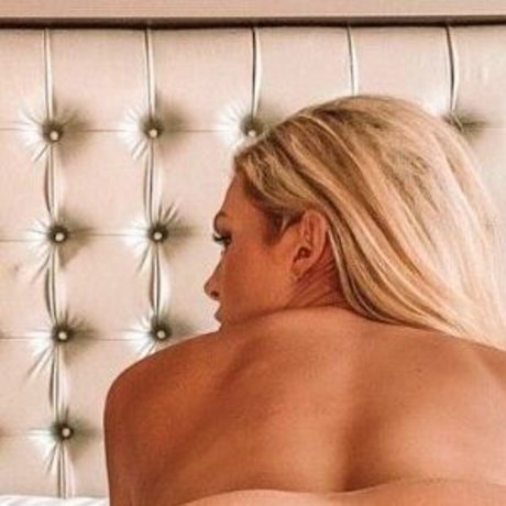 Itsnicoleeee exclusive actress images