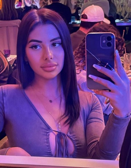 LouMrcsl star nude galleries