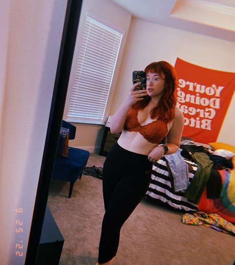 Koolysmiley nude pornstar pics