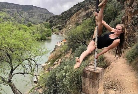 blackheartburlesque model gallery