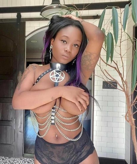 blackheartburlesque pornstar adult photos