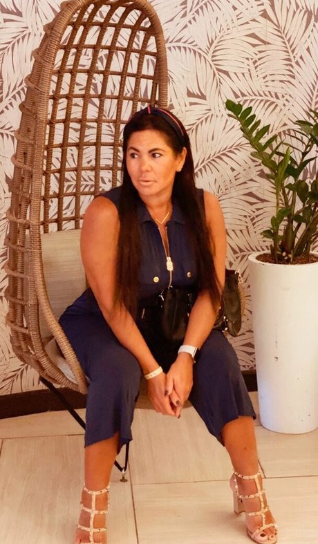 Coroa Gostosa pornstar naked galleries