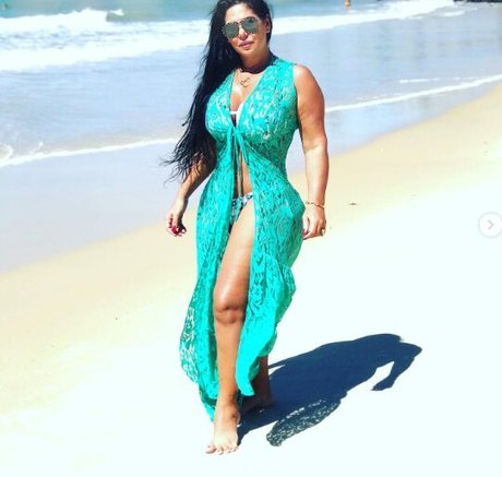 Coroa Gostosa pretty star pic