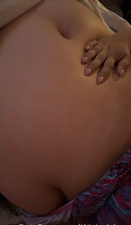 thicladybug pornographic model photo