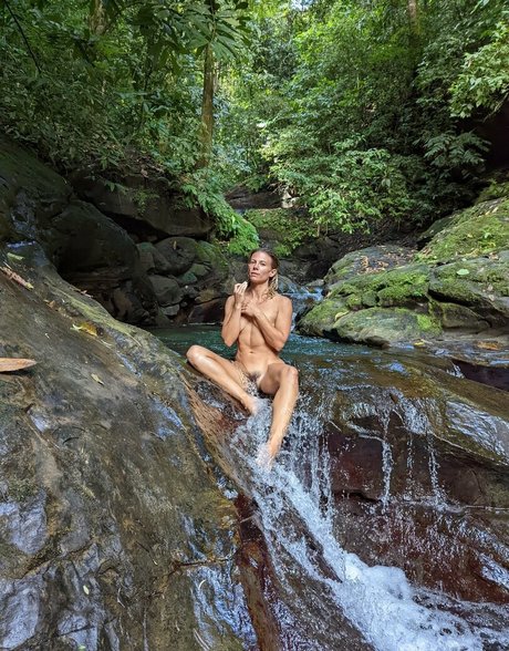 goddesslailadelight model nude galleries