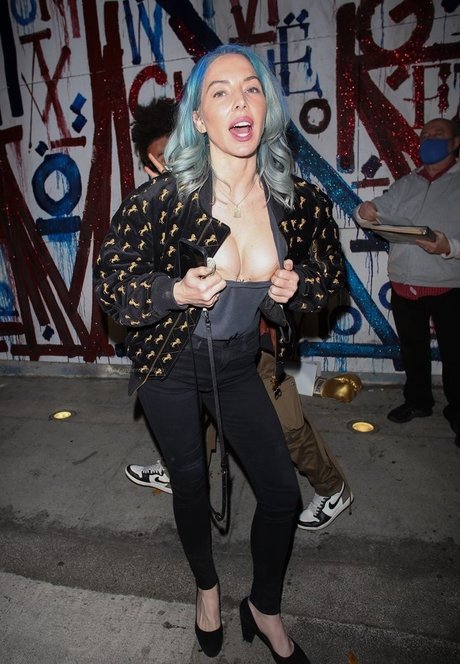 Whitney Cummings hot star gallery