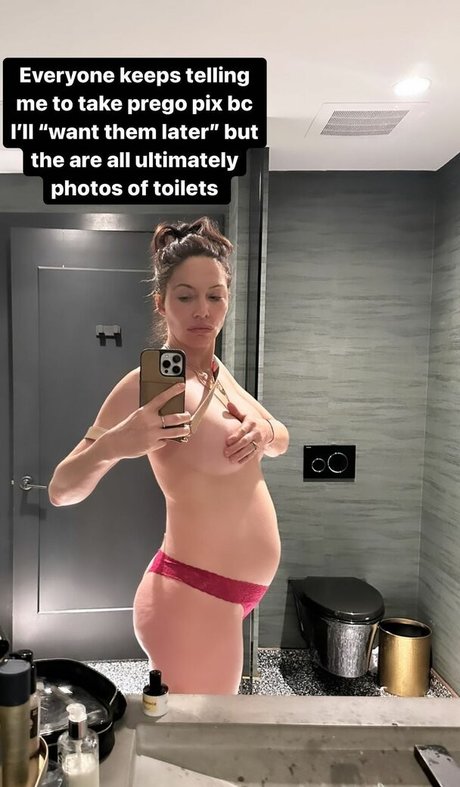 Whitney Cummings model pretty pic