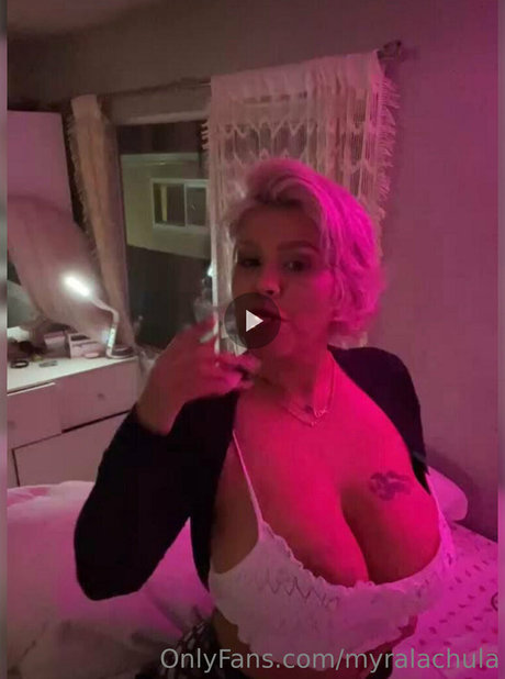 Myralachula nude pornstar img