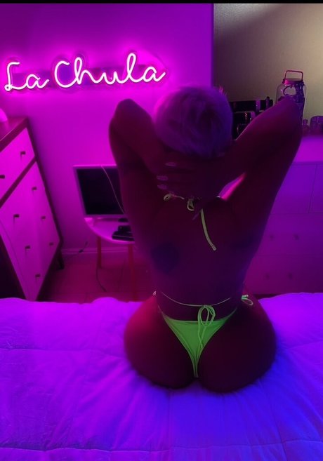 Myralachula naked model img