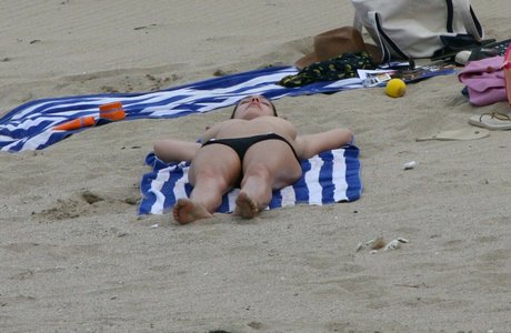 Kelly Brook free actress archive