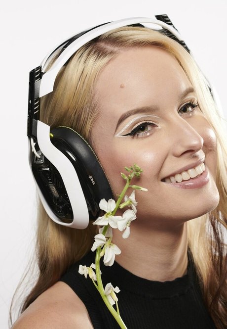 Sonja Reid Profile pic