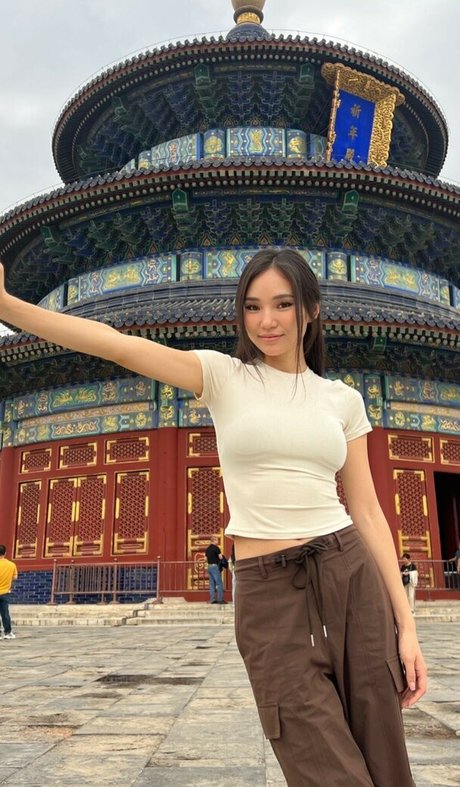 Waterlynn hd actress picture