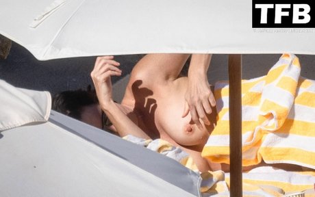 Charlize Theron Profile pic