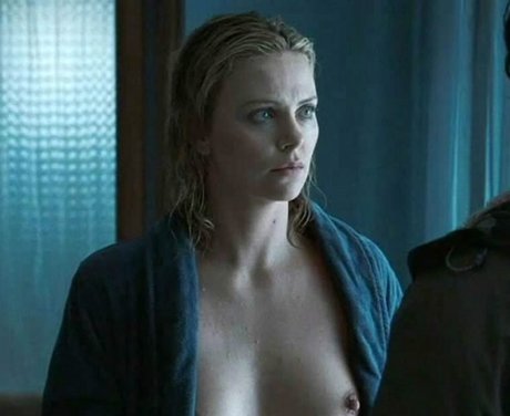 Charlize Theron hot actress gallery