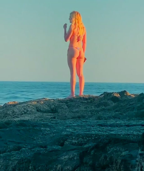 shemale lingerie onlyfans porn archive