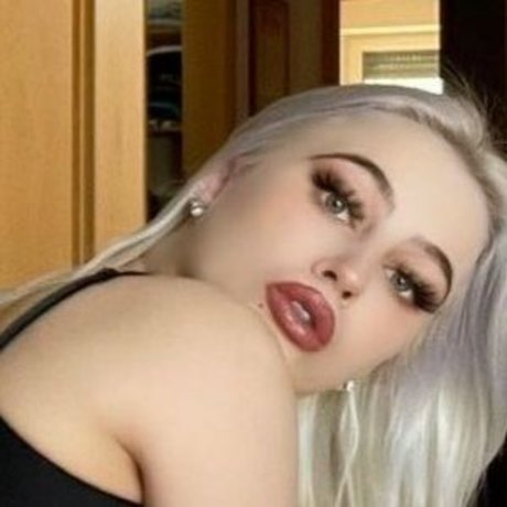 Anjacarina nice actress photos