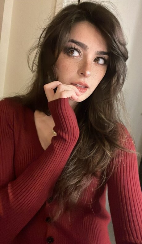 Aruuu hot star pictures