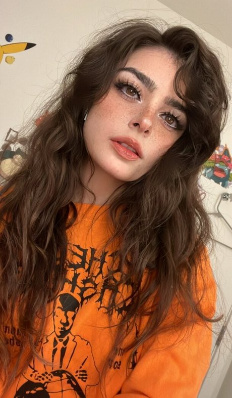 Aruuu pretty pornstar photos