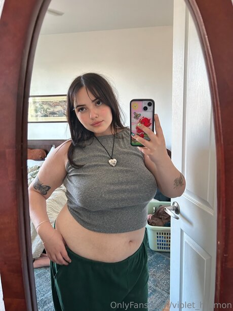 Violet Harmon model hd photos