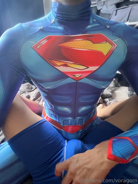 Voragorn naked star image