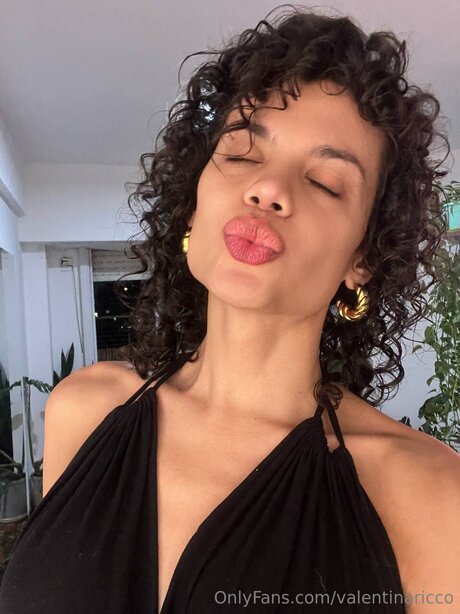 Valentinaricco pornographic model photo