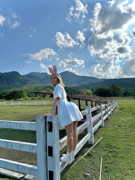 Supravie nice actress img