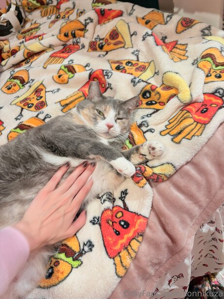 Sonnikuza free actress pictures