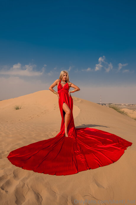 Shanti Hot model photo