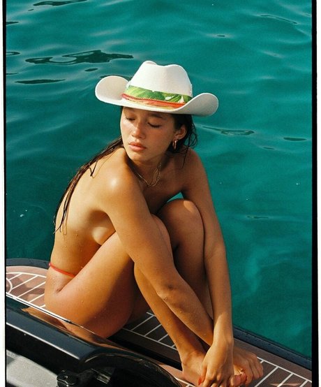 Lilychee pretty actress photos