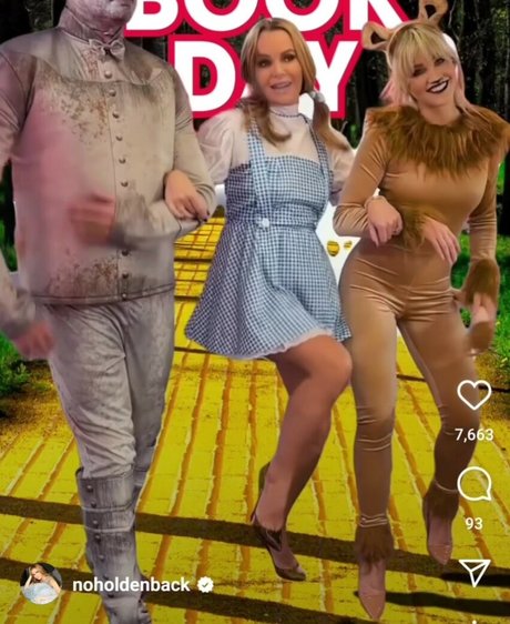 Amanda Holden sexy actress galleries