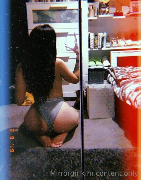 Mirrorgirlkim nude actress picture