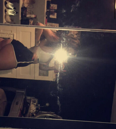 Mirrorgirlkim pretty model pics