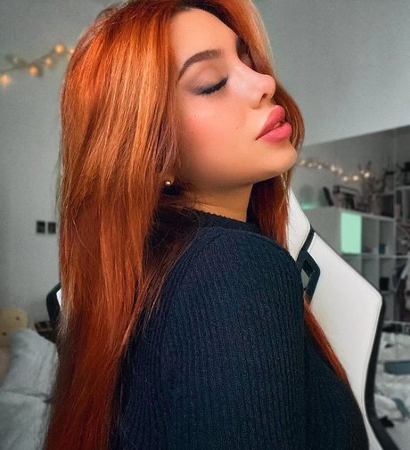 Julia Bayonetta art star images