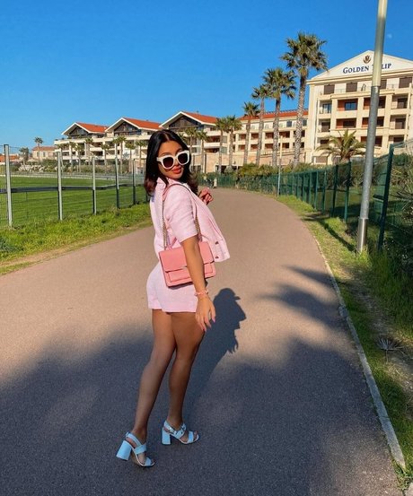 Julia Bayonetta high quality model pictures