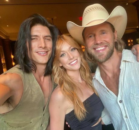 Katherine McNamara free model img