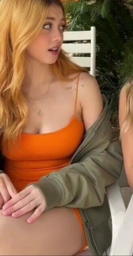 Ananda Morais model adult pic