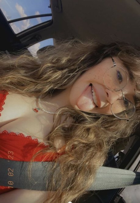 Catlyn Crespo art model gallery