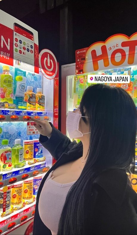 Jung Hye Bin star erotic img