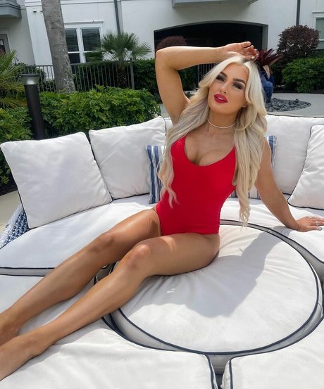 Tiffany Stratton top model pic