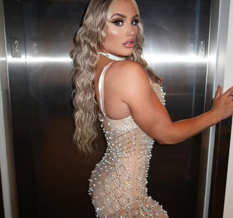 Tiffany Stratton xxx actress image