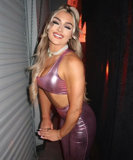 Tiffany Stratton model xxx pics