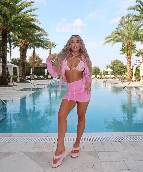 Tiffany Stratton model porn galleries