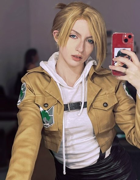 Akemy Sama art model pic