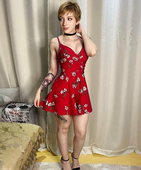 Akemy Sama exclusive pornstar image