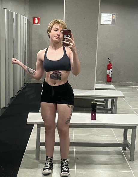 Akemy Sama model hd pictures